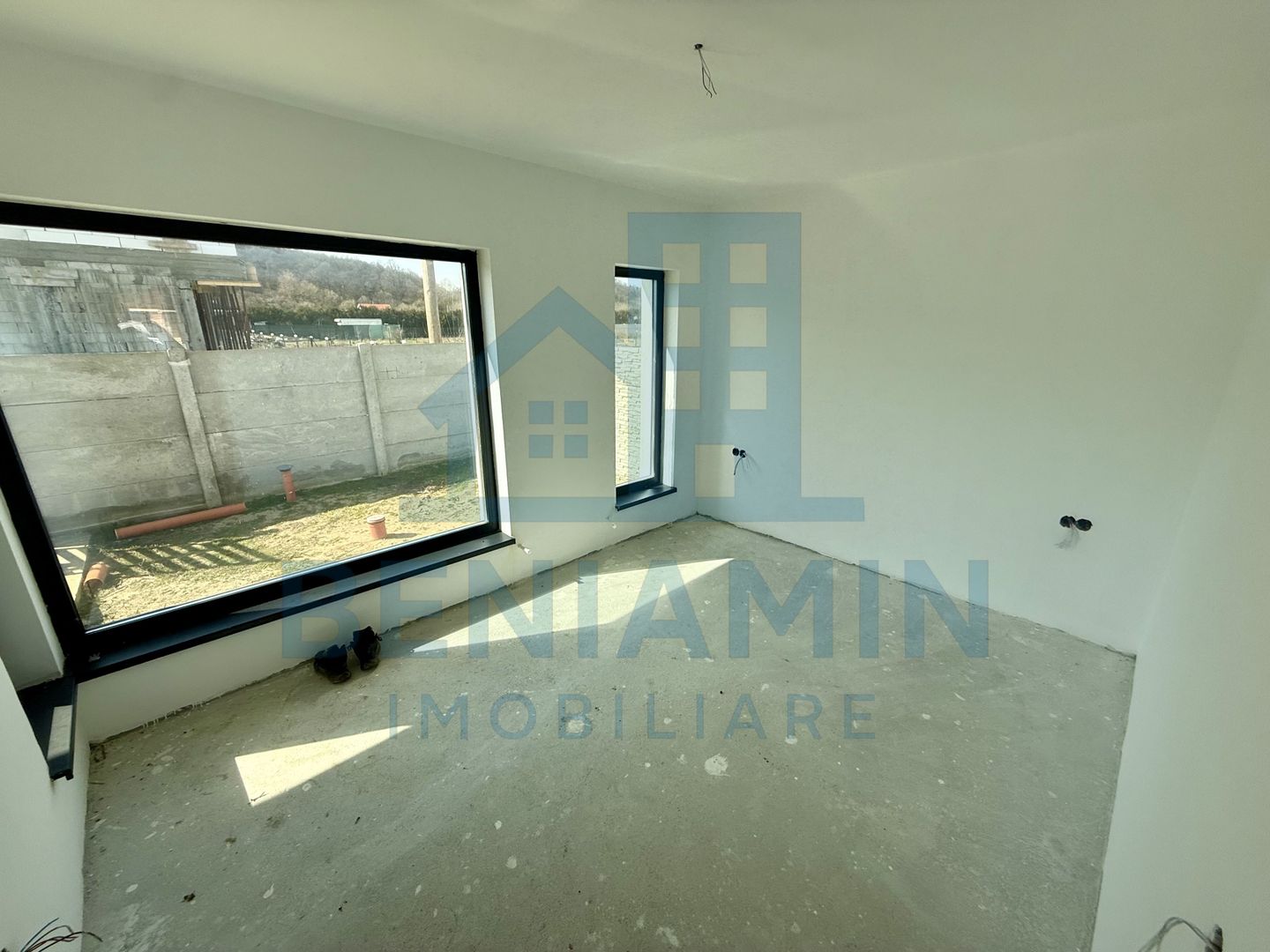 Casa parter - 331mp teren - 121mp casa -posibilitate predare - Leamna - Poză 7