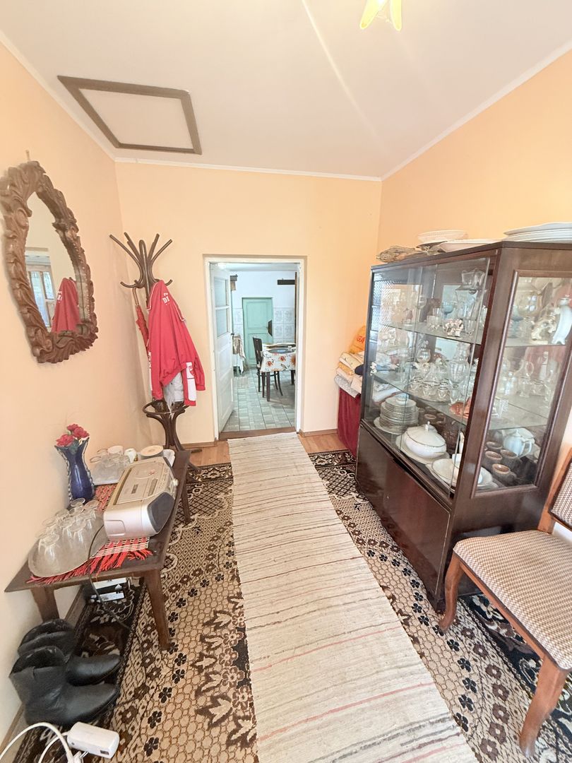 Casa interbelică cu arhitectură deosebită+Anexa și teren 1570 mp - Poză 17