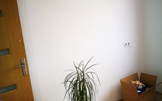 Apartament 3 camere luminos, zona Tineretului, în Florești. - Poză 2