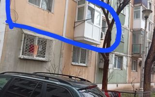 apartament 3 camere de vanzare - Poză 1