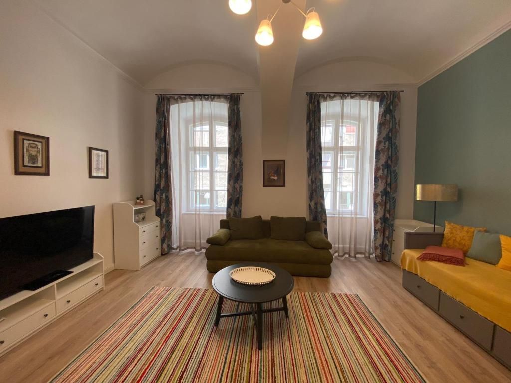 Apartament 2 camere clădire istorică - Poză 1