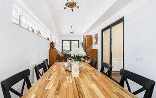 Vand apartament 5 camere ,200mp ,parter + curte proprie 150 mp - Poză 7