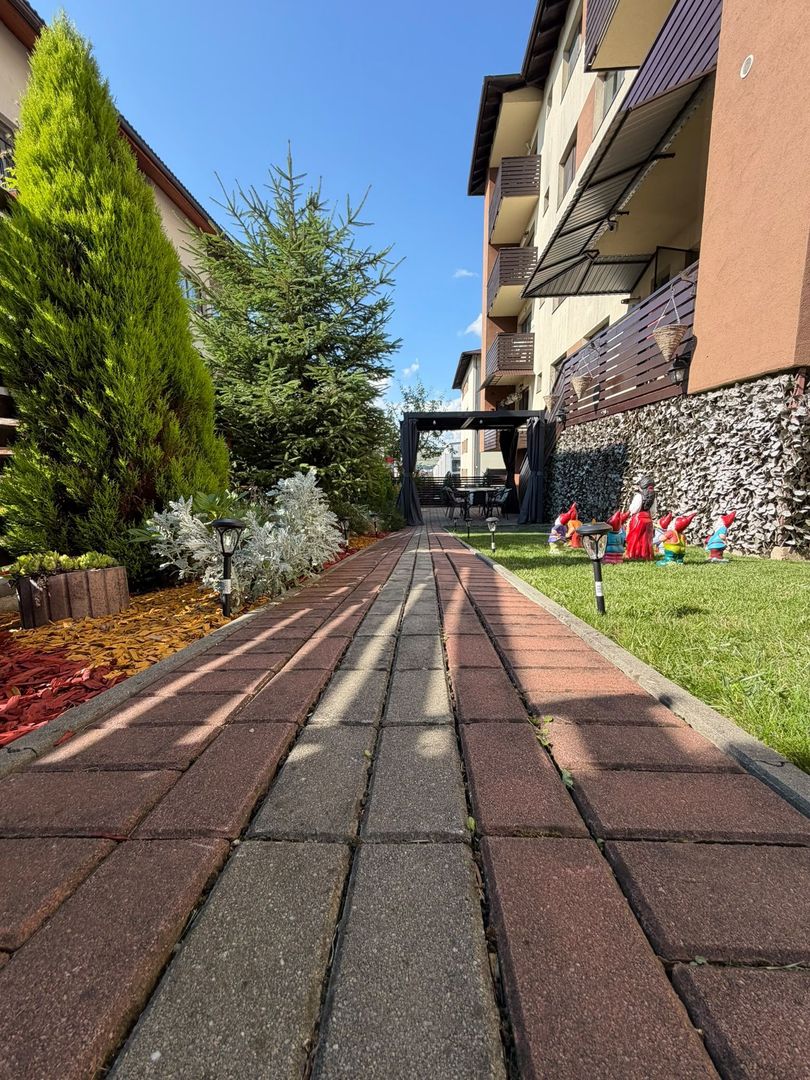 Apartament 3 camere, curte, boxa, parcare, Sub Cetate - Poză 44
