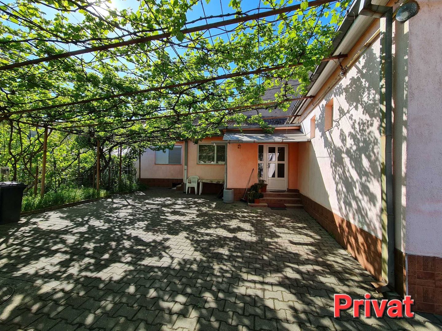 Casă cu grădină str.Anton Pann/486mp/3 front/spațiu com./155.000€neg. - Poză 3