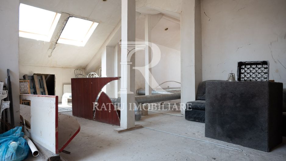 Spatiu Comercial | Etajul 1 + Mansarda | Decebal | 300 mp | Oradea - Poză 3