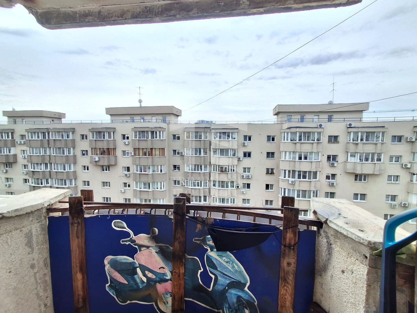 De Vanzare Apartament cu  3 camere  zona Mall Vitan - Poză 13