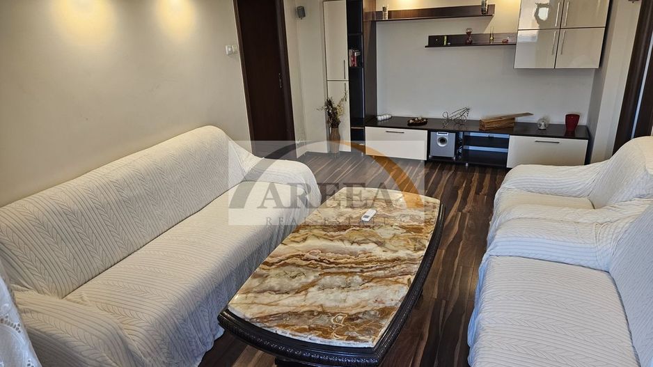 De vanzare - elegant, renovat complet - 3 camere la Calea Vacaresti - Poză 3