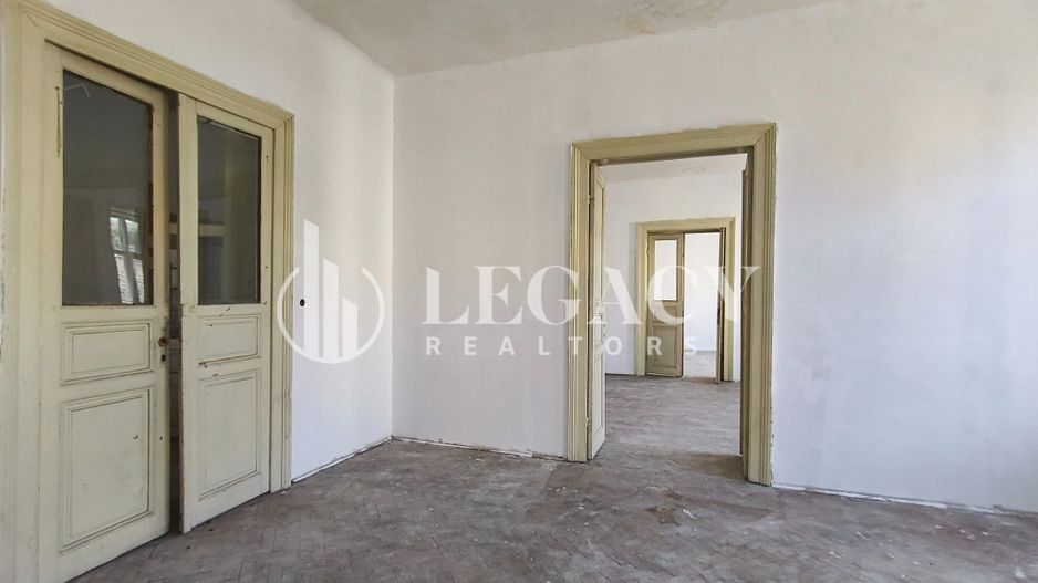 VÂNZARE/SCHIMB CU TEREN  - Clădire interbelică, centru oraș Siret - Poză 22