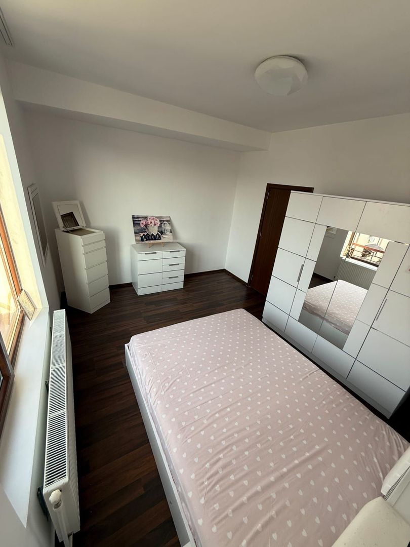 Inchiriez apartamant 2 camere - Poză 2