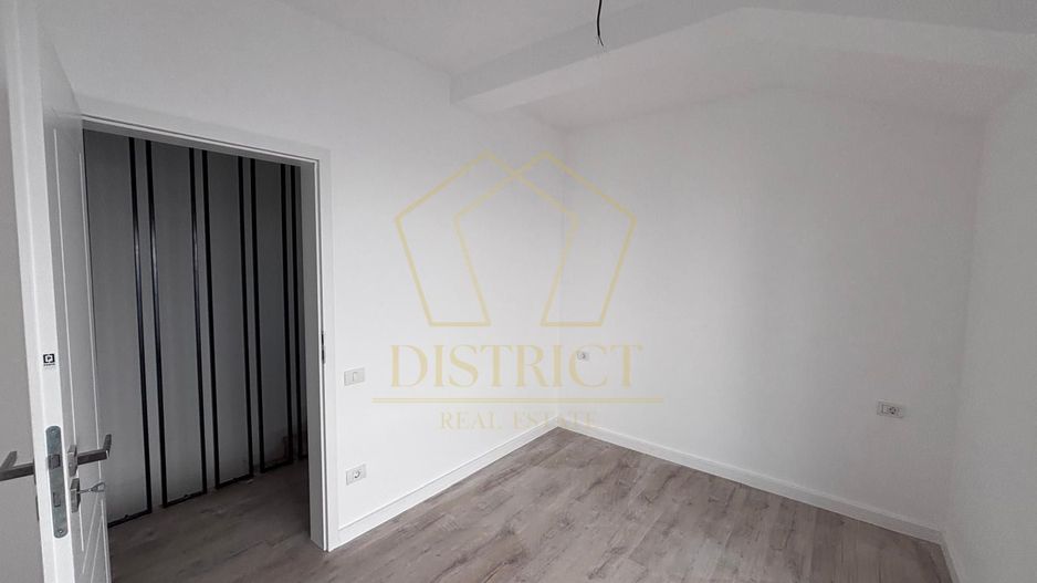 COM 0% Duplex cu 4 camere, panouri, pompe de caldura | Giroc - Poză 10