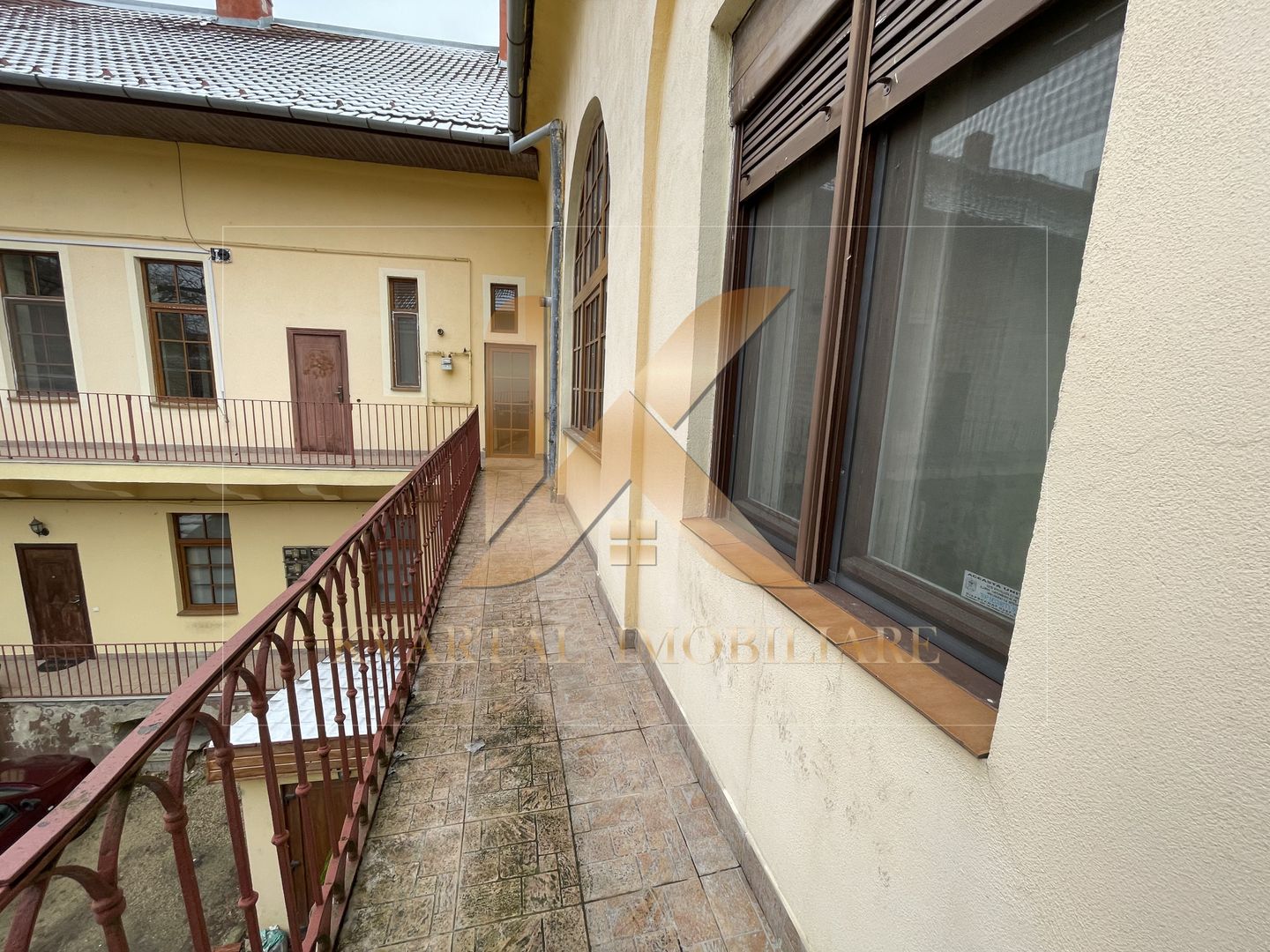 Apartament la cheie 3 camere , parcare 125mp Zona Centrală (Eminescu)! - Poză 10