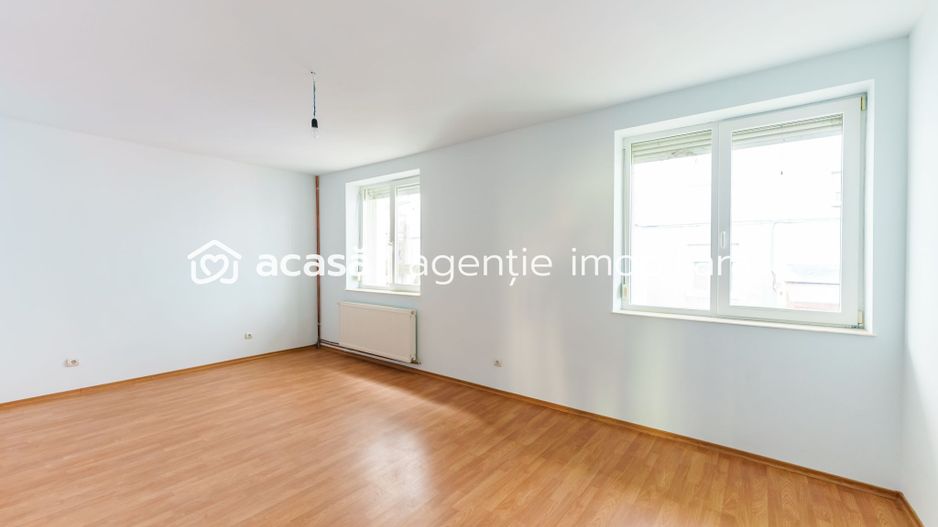 VÂNDUT! Casă cu destinații multiple în cartierul Aurel Vlaicu - Poză 9