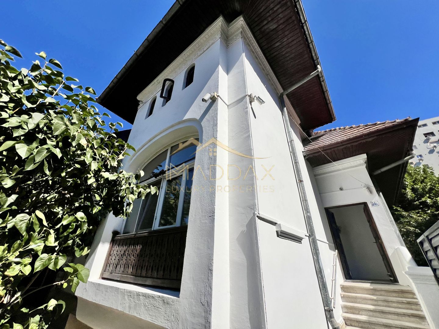 Vila EXCLUSIVISTA ***6 camere***// Dorobanți - Capitale - Poză 1