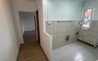 Apartament 3 camere, etaj 1, balcon închis – Aleea Șteaza - Poză 7