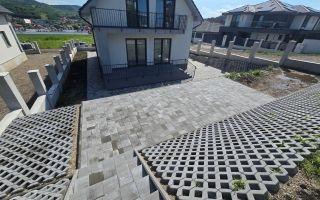 Casa 4 camere la cheie,2bai,120 mp,501 mp teren,zona Corunca - Poză 2