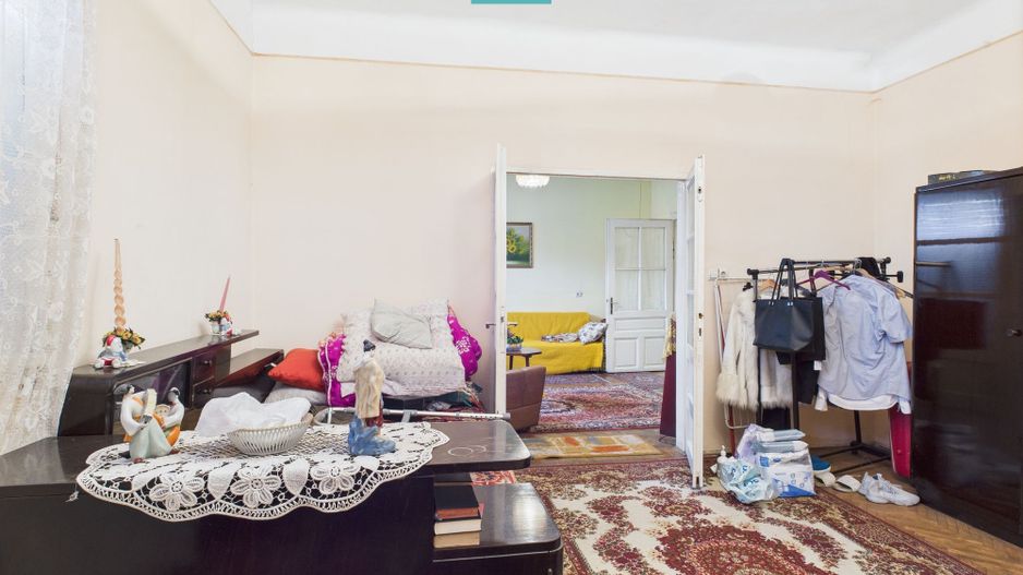 Casă cu 3 camere pentru investiții în Grădiște - Poză 11