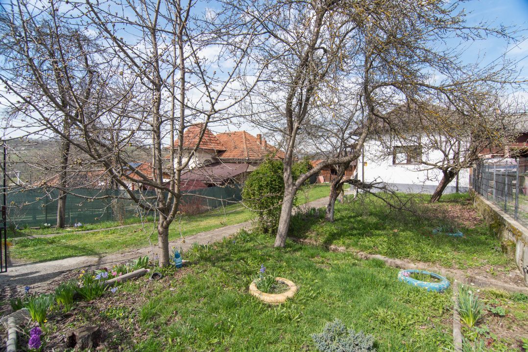  Casa gata de mutat+teren 1000 mp in zona de deal, jud. Arges - Poză 13