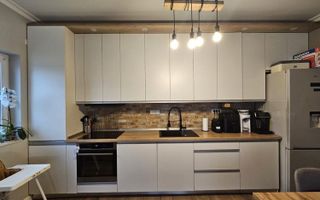 Apartament  Dumbrăvița 4 camere cu scara interioara - Poză 5