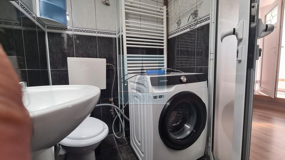 Casa, 4 camere, singur in curte - zona Schei - Poză 19