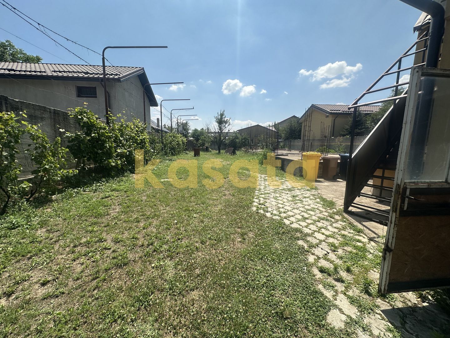 🏡 Casă de vânzare în Domnești | Curte 600 mp | Locație excelentă - Poză 1