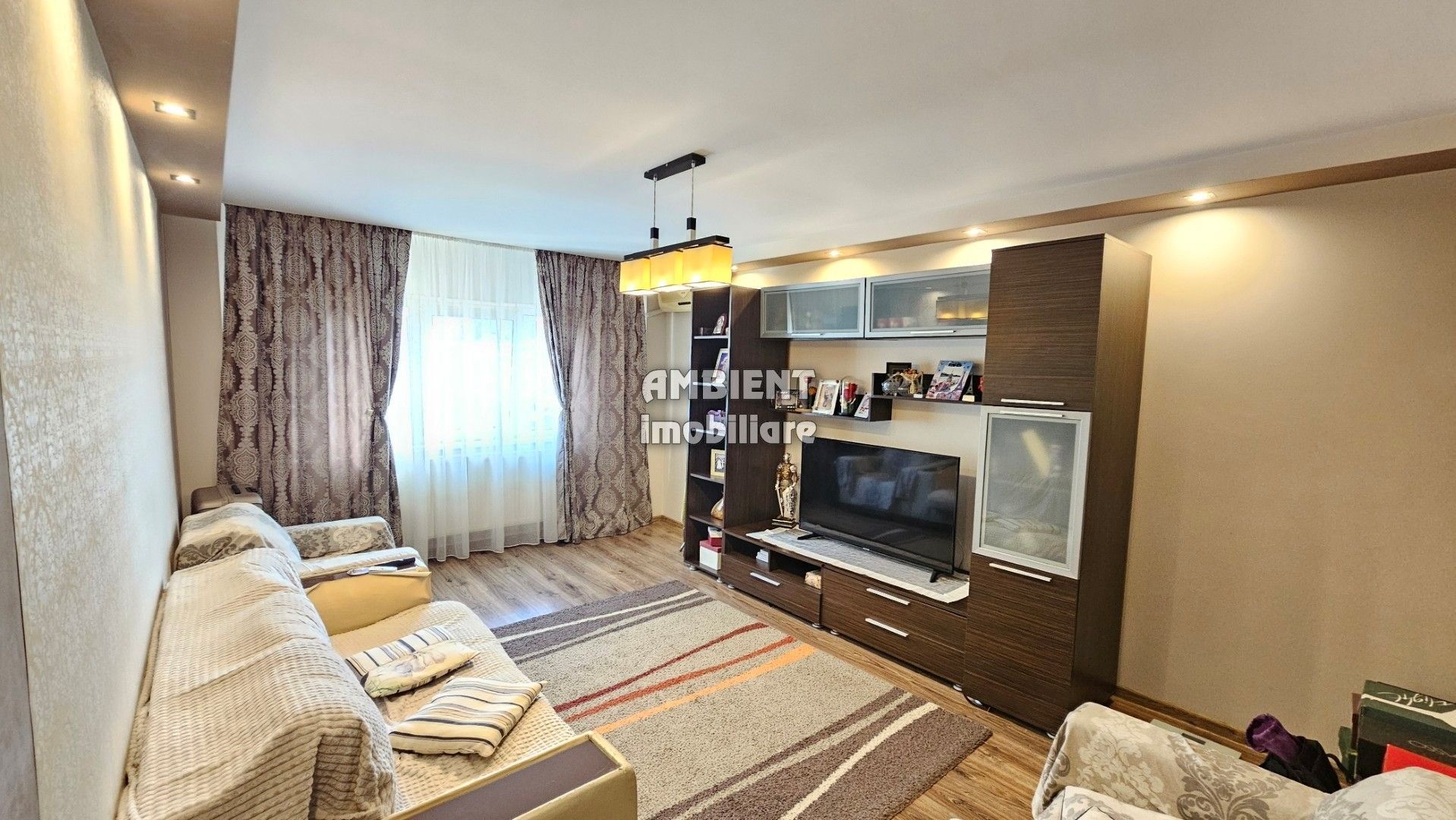 Apartament cu 3 camere, mobilat si utilat, zona TRAIAN; - Poză 4