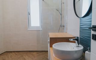 3 camere, ultracentral, Oradea. 215 000 E + TVA - Poză 39