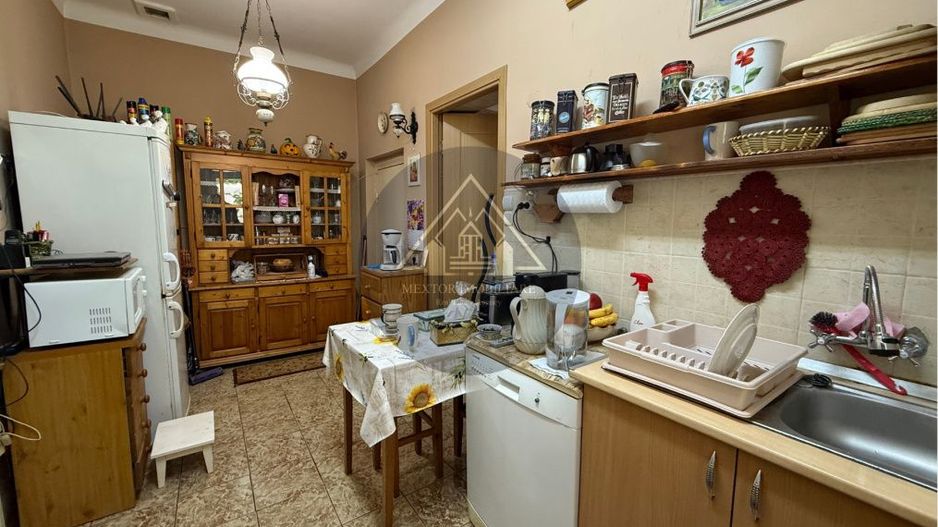 Casa de 4 camere, zona Mosnei - Poză 9