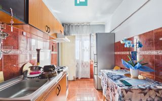 Apartament cu două camere, decomandat Lipova - Poză 2