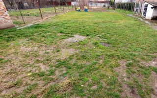 Teren intravilan cu casa, 1173 mp, la asfalt, zona Cetate - Poză 1