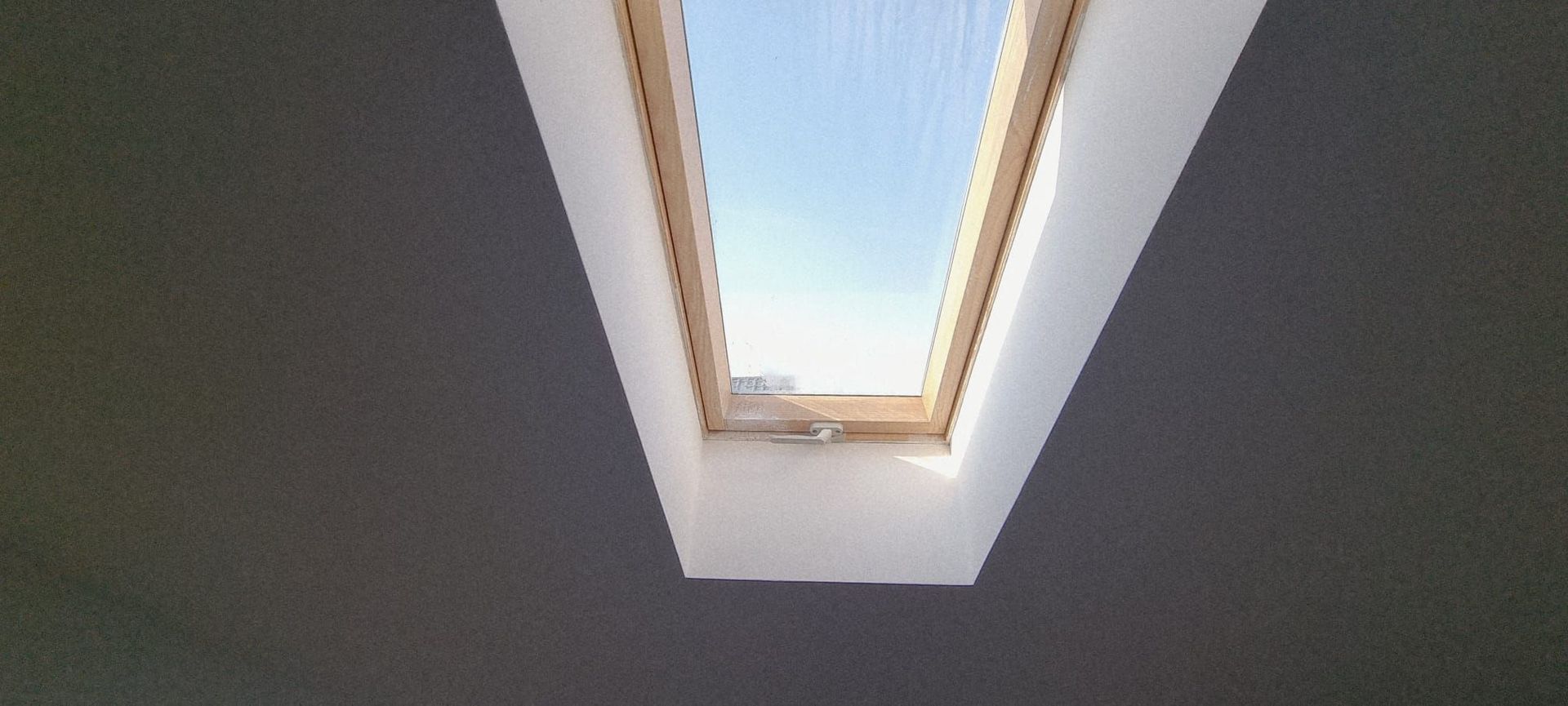 Vilă Individuală cu 700 mp Teren și Mansardă Amenajată - Poză 16