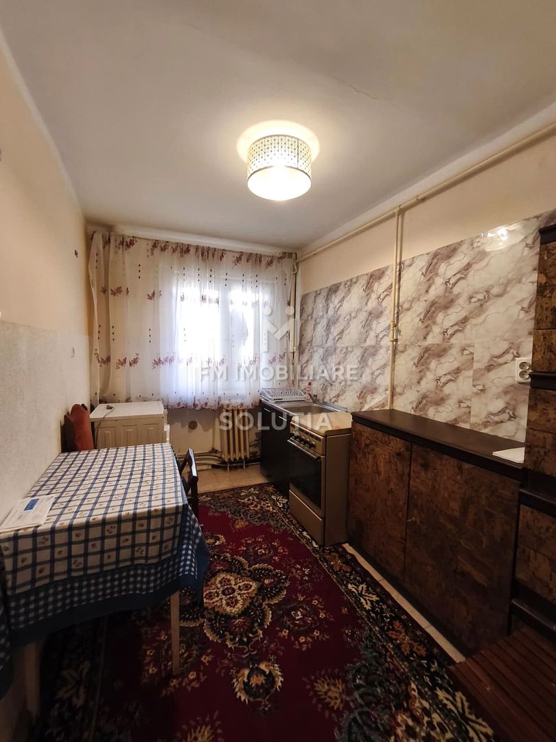 De închiriat apartament cu 3 camere - etaj 1- bd-ul Decebal - Poză 5