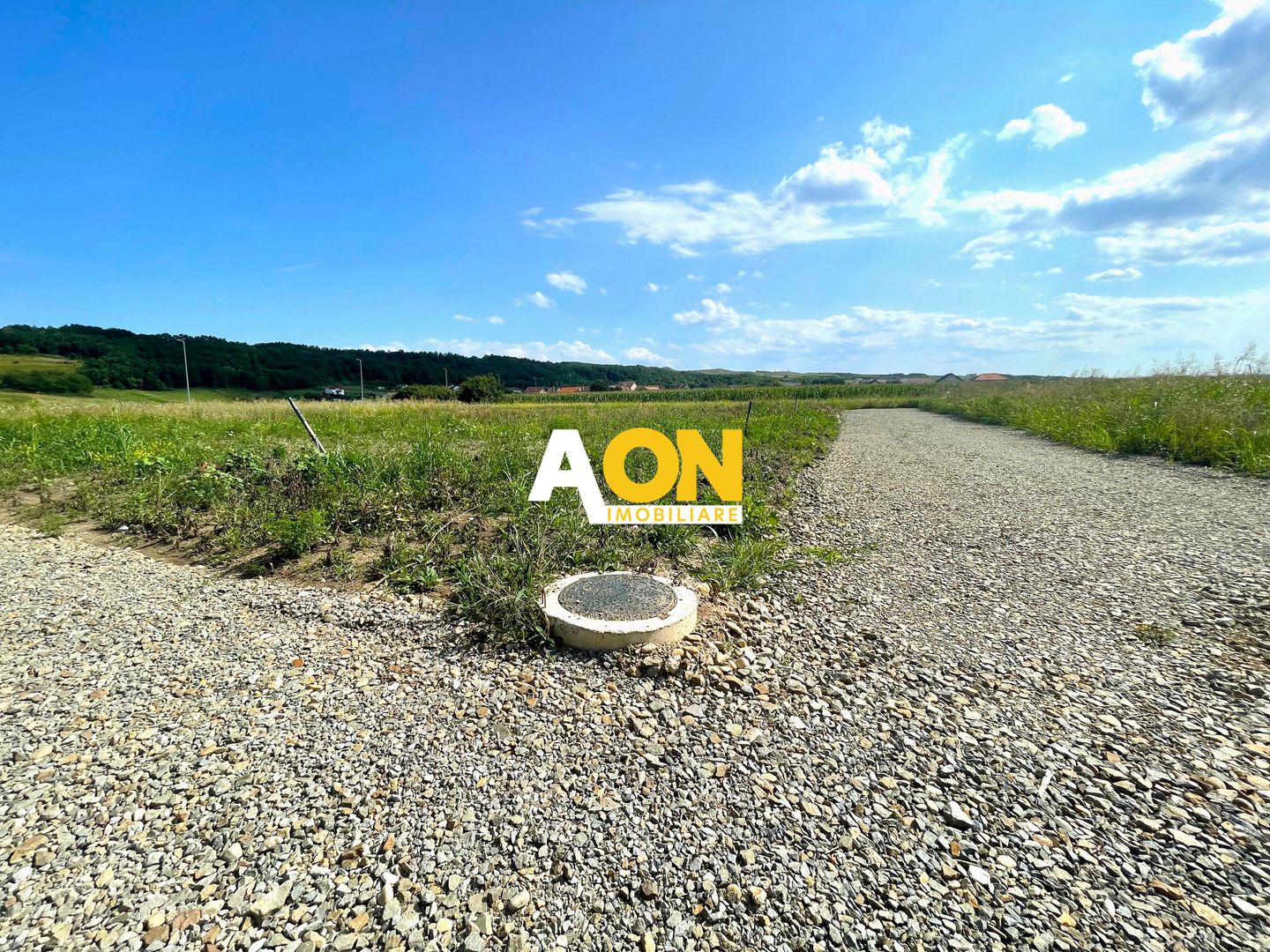 Teren de vanzare in Ciugud, deschidere 22ml, 800MP - Poză 1