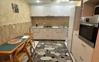 Apartament 3 camere zona Valea Aurie de vânzare - Poză 1