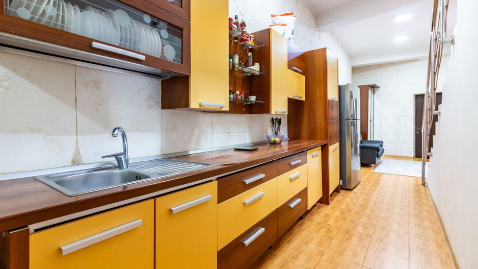 Inchiriere Cladire P+1+M Apusului, 433mp, Curte 900mp, Parcare - Poză 16