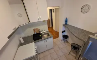 Semicentral, etaj 1, 2 camere decomandat, centrala, clima - Poză 13
