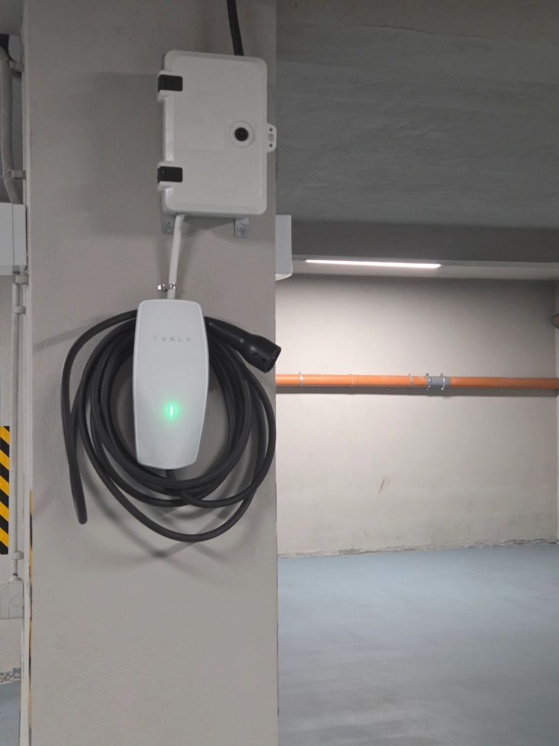 Spatiu subsol 227mp cu parcari subterane si boxe - Poză 2
