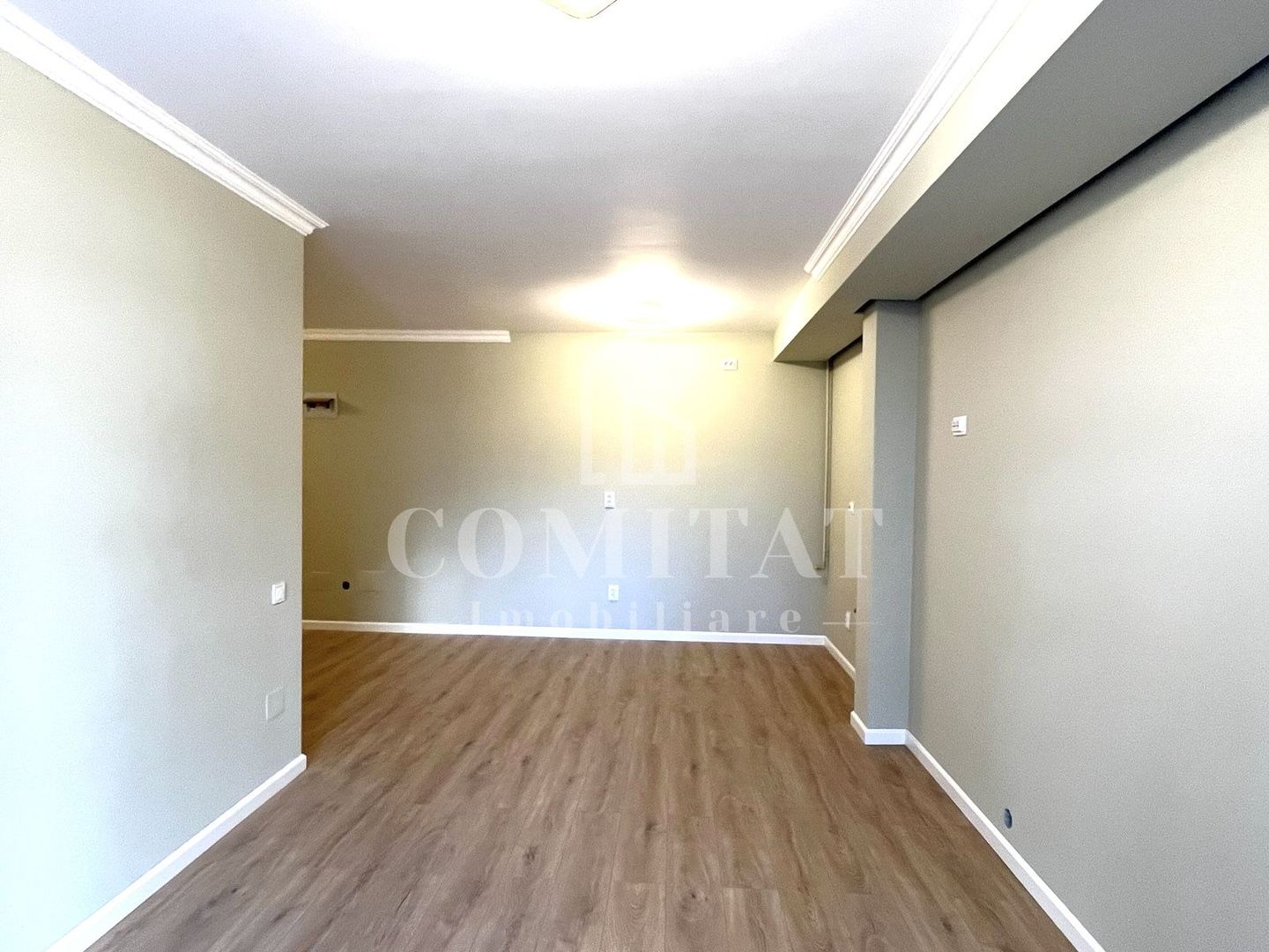 Apartament 3 camere | Parcare | Etaj 1 | Eroilor - Floresti - Poză 4