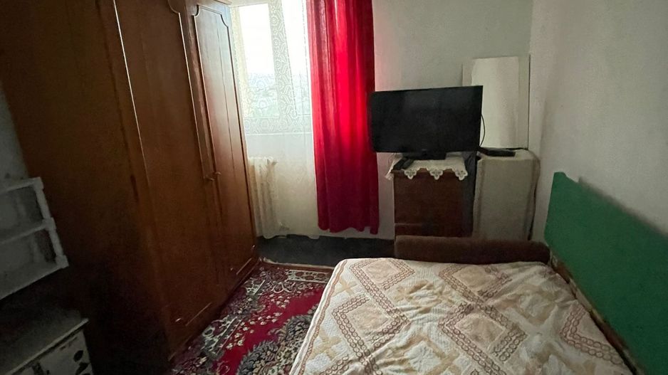 Apartament cu 4 camere de vanzare, Zona Cetate - Poză 4