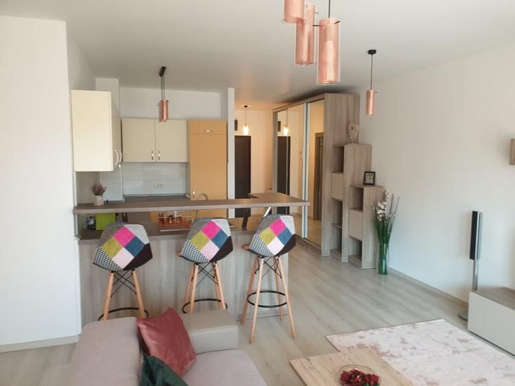 Studio lux de inchiriat ultracentral in complex Soho Unirii - Poză 1