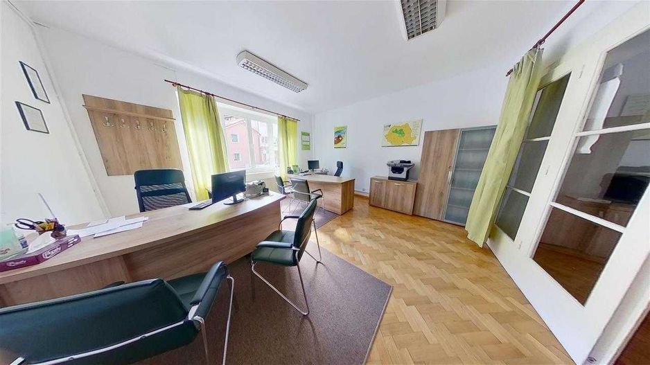 Casa in zona centrala Brasov - Poză 4