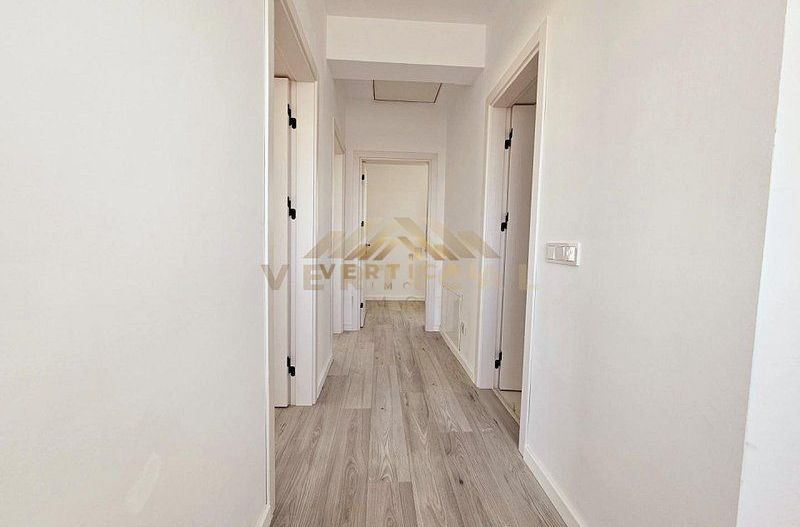 De vanzare casa 4 camere in comuna Berceni - Poză 13