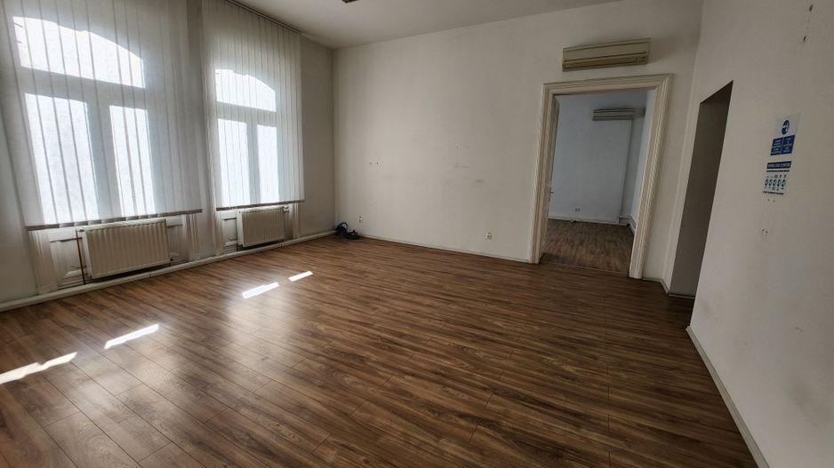 Spațiu de birouri de 200 mp de închiriat în zona Central - Poză 5