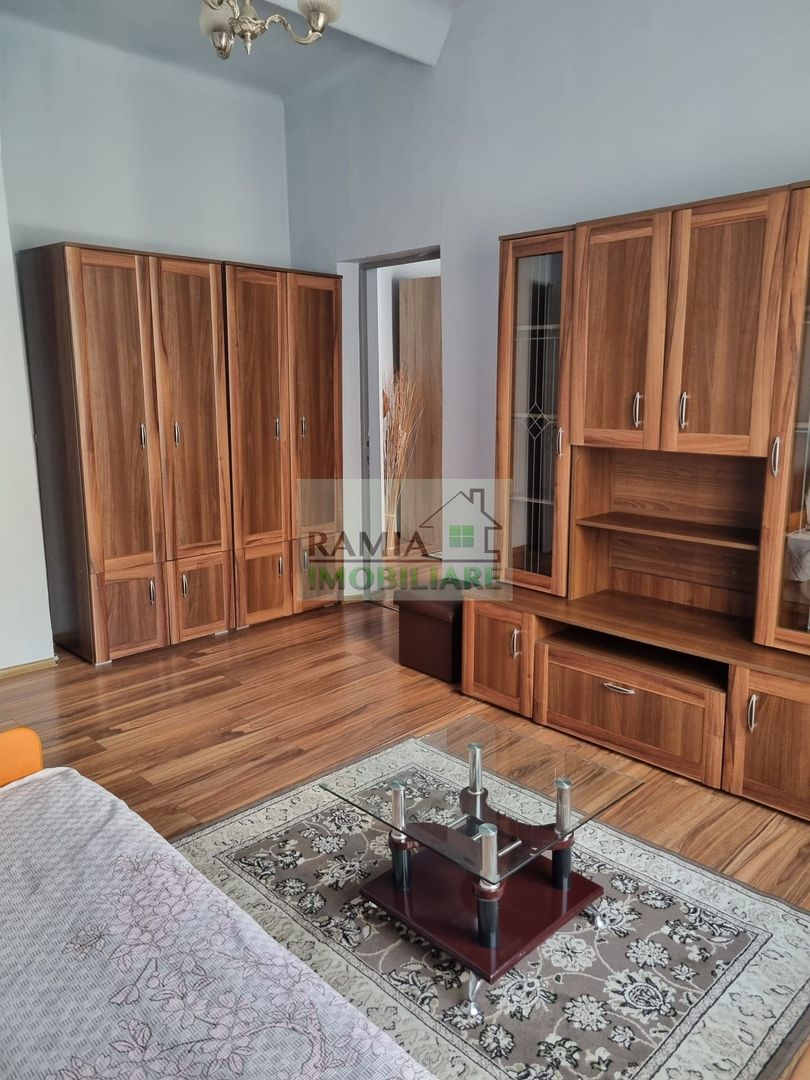 Apartament 2 camere de închiriat în Piața Sfatului, Centrul Istoric - Poză 9
