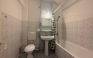 Apartament 3 camere decomandat cu 2 băi în Calea București - Poză 13
