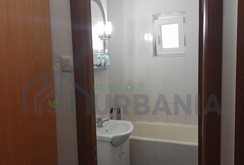 Apartament 3 camere decomandat Nicolina 1, mobilat și utilat. - Poză 8