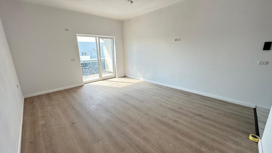 Bloc finalizat. Bucatarie inchisa. Loc parcare. - Poză 1