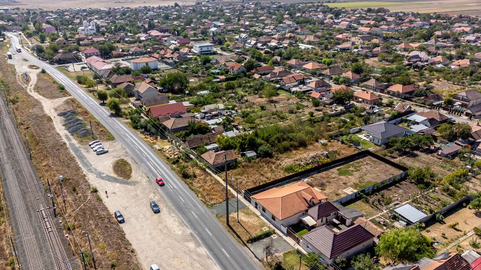 Teren intravilan 1080 mp de vânzare în centrul Sofronea Arad - Poză 5