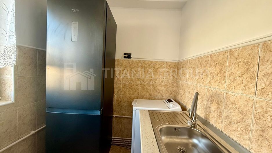 Garsoniera decomandata, etaj intermediar - Zona Tractorul, Coresi - Poză 7