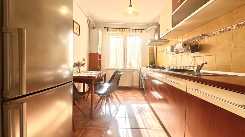 De închiriat apartament cu 4 camere în zona Take Ionescu - Poză 8