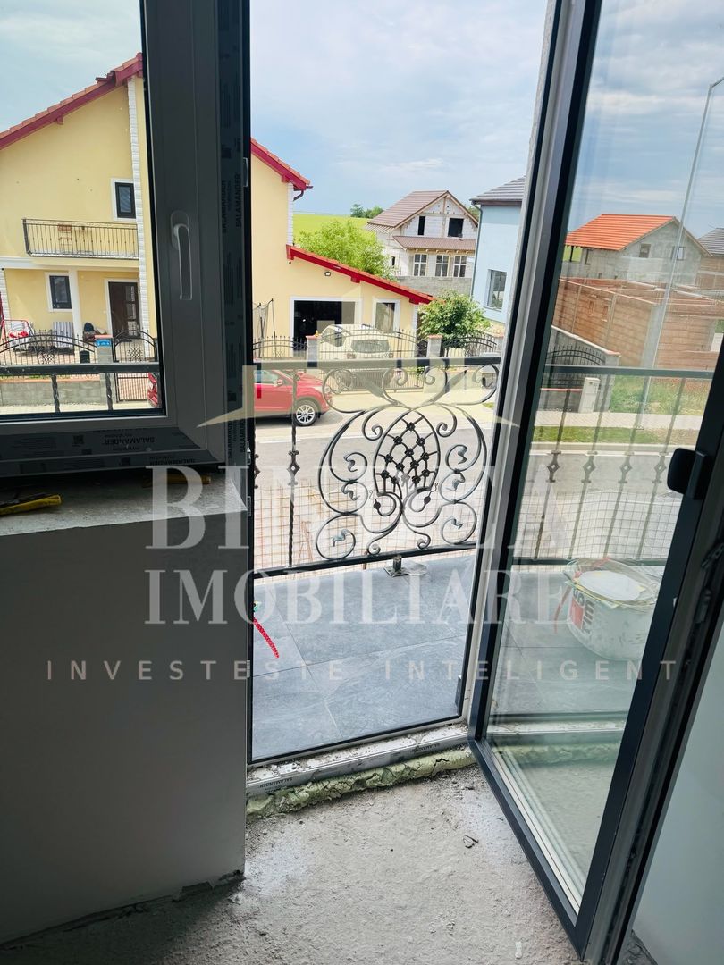 Casa individuala P+M Giarmata 584 mp 22 front, interior la alb - Poză 12